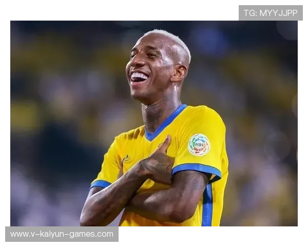 任意球直接破网成为全场最佳瞬间被赞